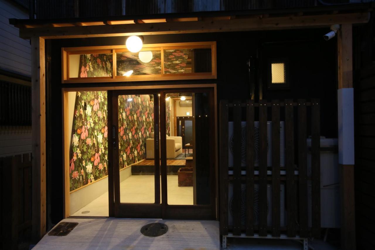 The Wonder At Stay-Machiya Karahori- Osaka Buitenkant foto