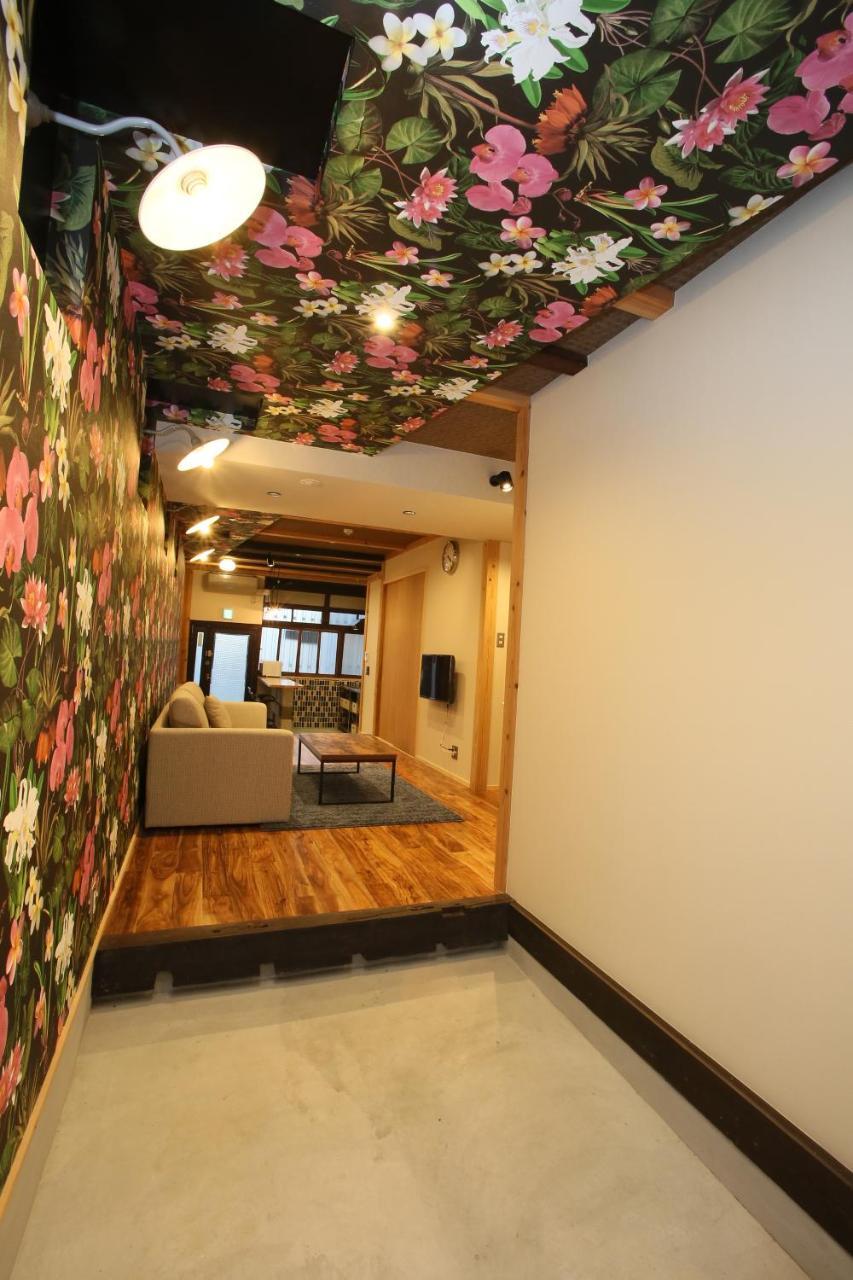 The Wonder At Stay-Machiya Karahori- Osaka Buitenkant foto